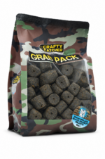 Crafty Catcher Drilled Black Halibut Pellets 20mm 1kg — retail packaging.