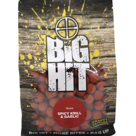 Crafty Catcher Big Hit Boilies 15mm — Spicy Krill & Garlic, 900g — labelled product packaging.